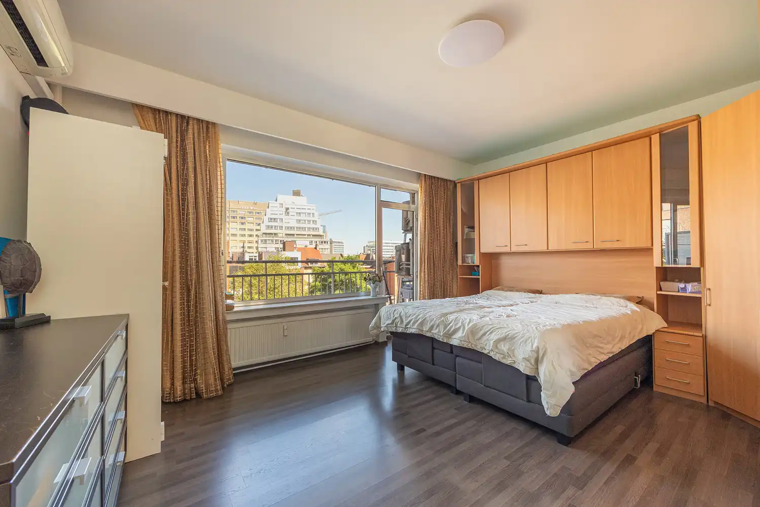Ruim en instapklaar 2-slaapkamer appartement op toplocatie aan het Stadspark met terras, EPC B! foto 17
