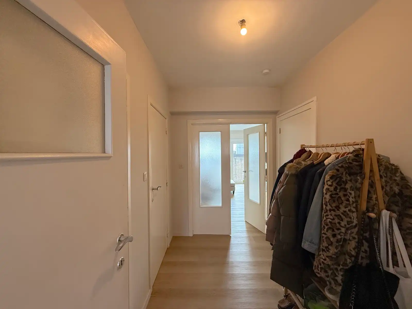 Zongericht en vernieuwd appartement met 2 slpks en terras foto 11