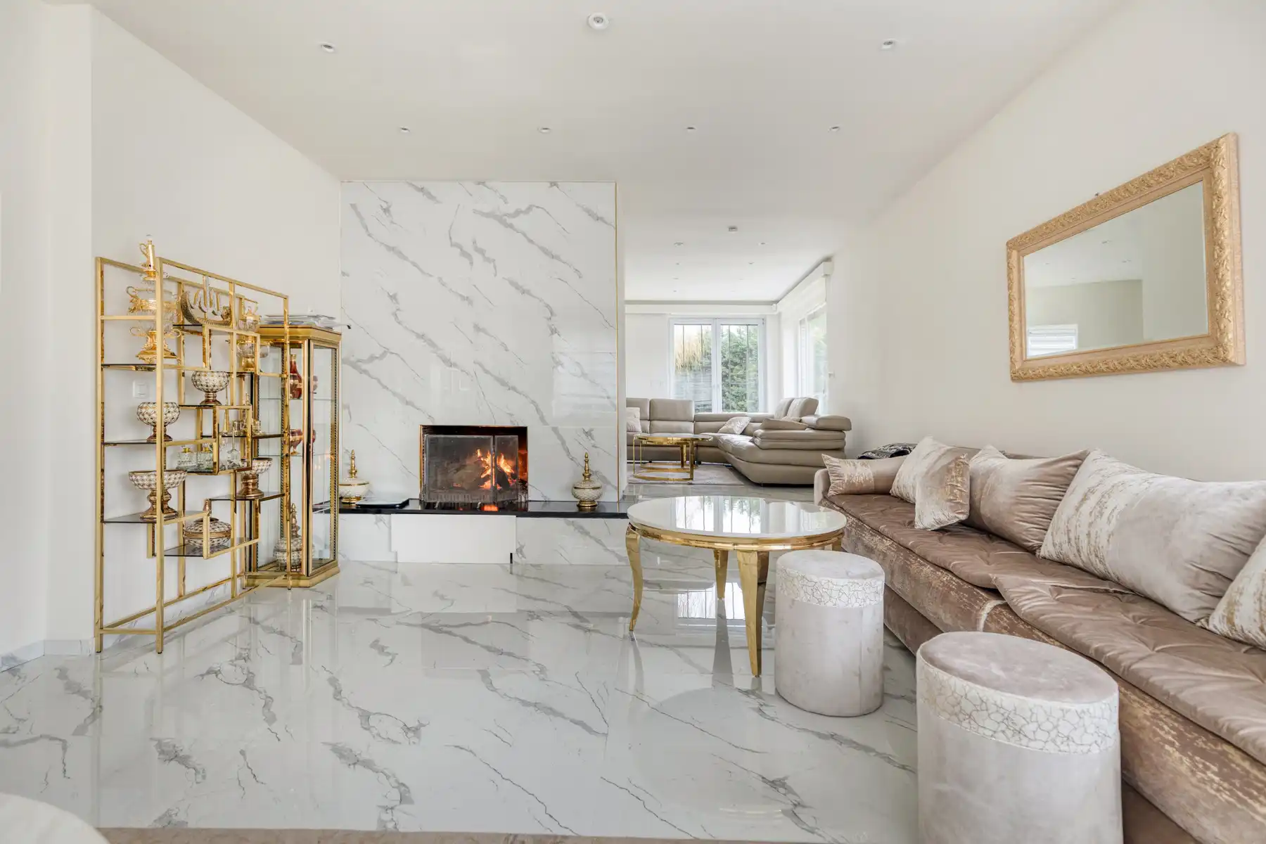 Gerenoveerde woning met 5 slaapkamers en tuin foto 2