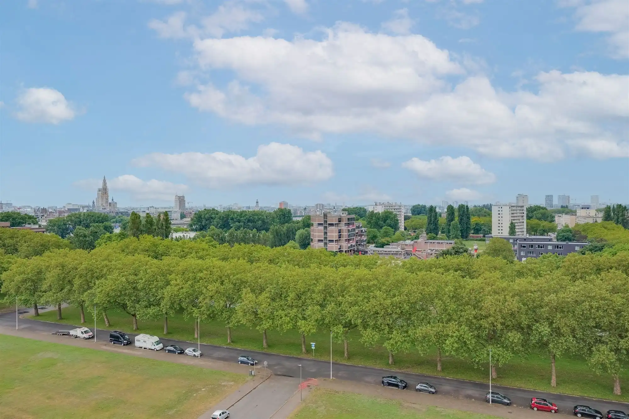 Instapklaar 2 slpk appartement met autostaanplaats foto 10