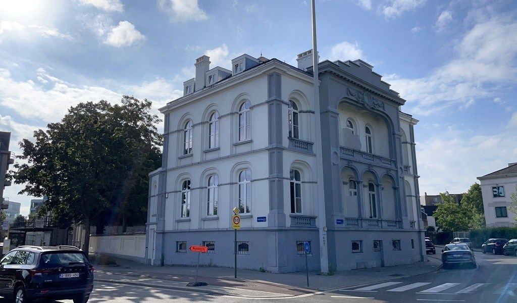 Gemeubelde kantoorruimte met diensten vlakbij het station van Mechelen foto 16