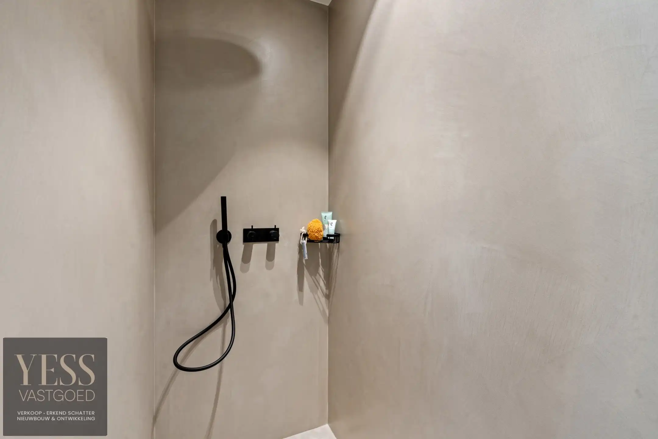 Buitengewoon, gerenoveerde villa op toplocatie in het zoute  foto 19