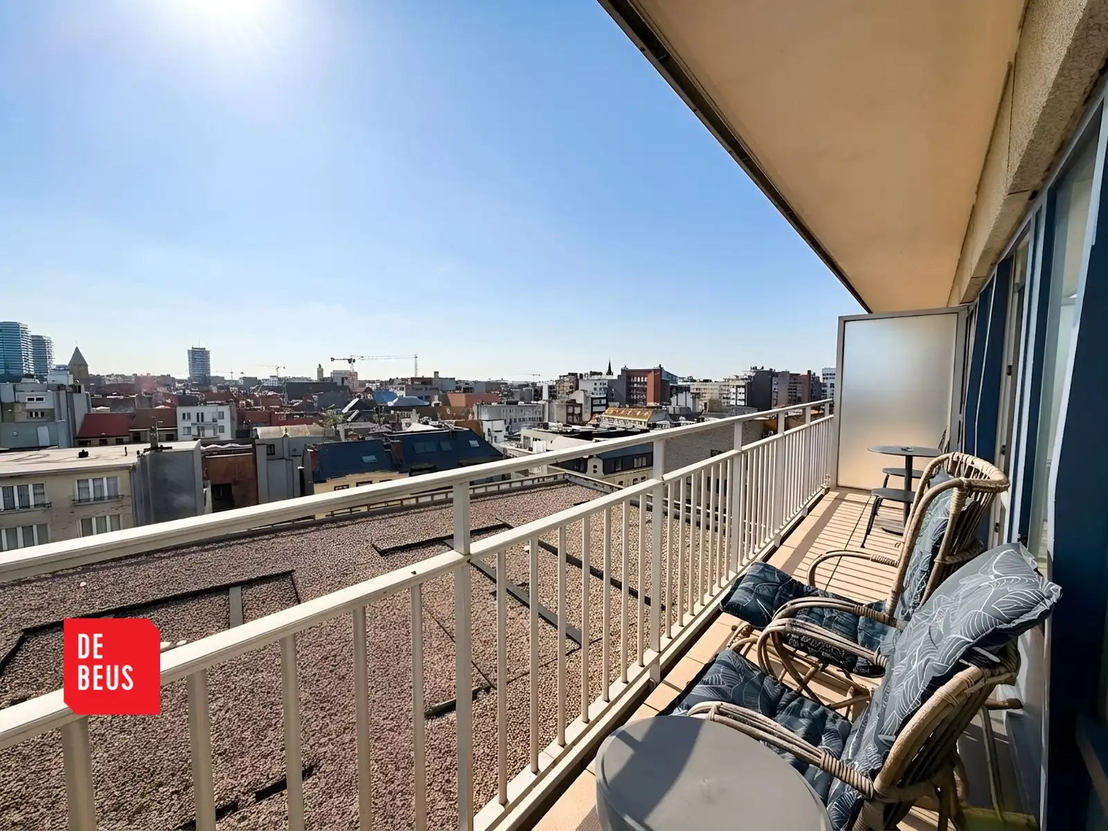 Studio met prachtig panoramisch zicht over het historische centrum van Oostende foto {{pictureIndex}}