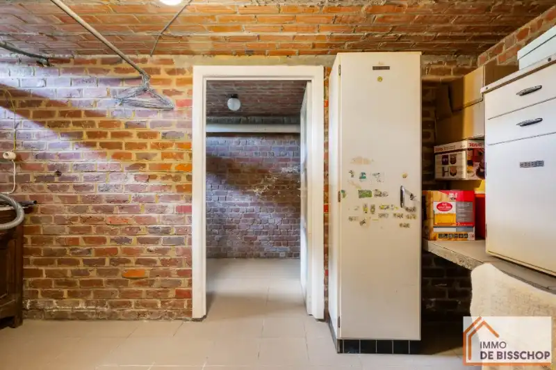 Karaktervolle woning met 3 slaapkamers, grote tuin en garage foto 14