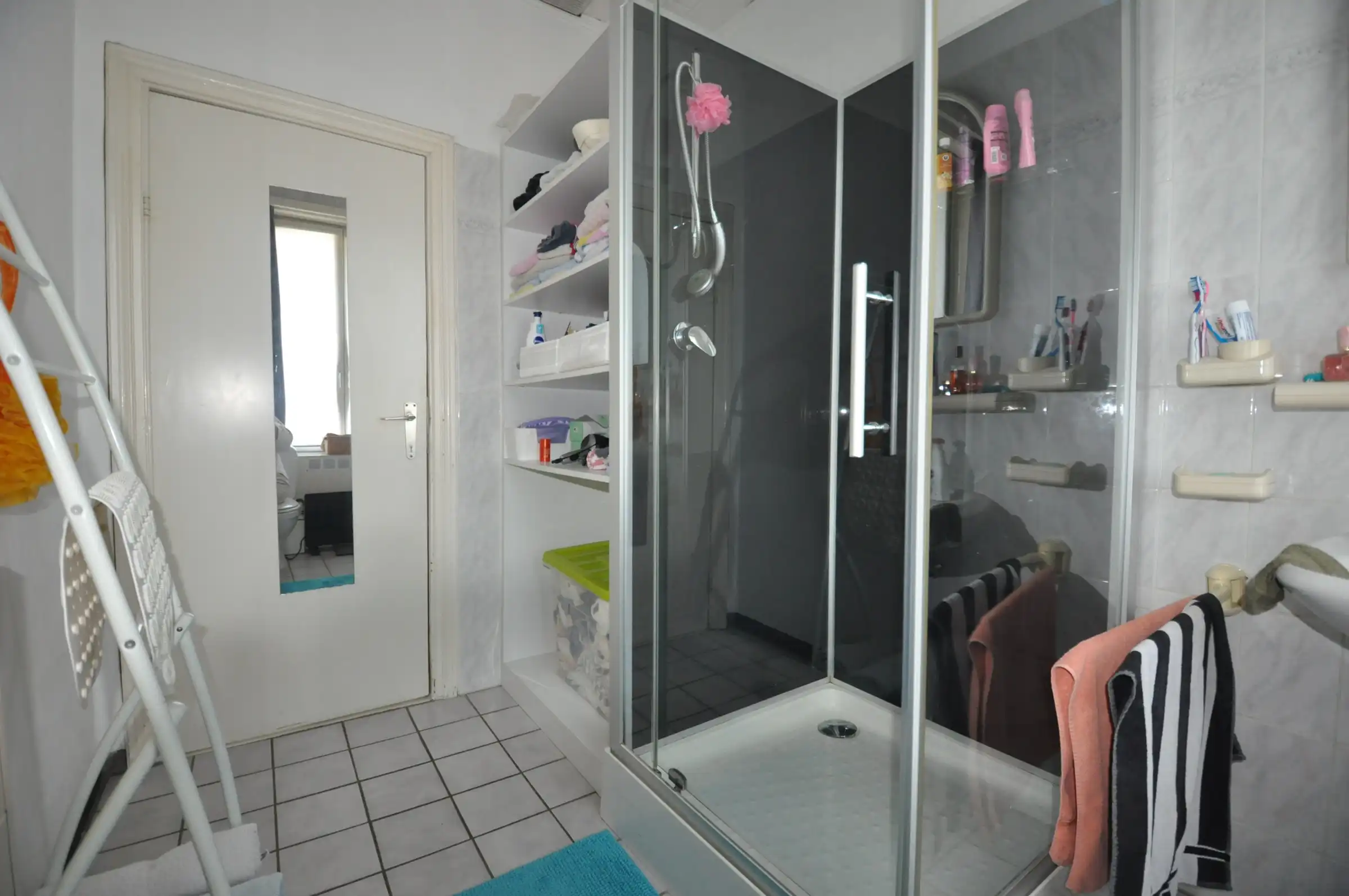 Vernieuwde herenwoning in het centrum van Zandvoorde foto 18