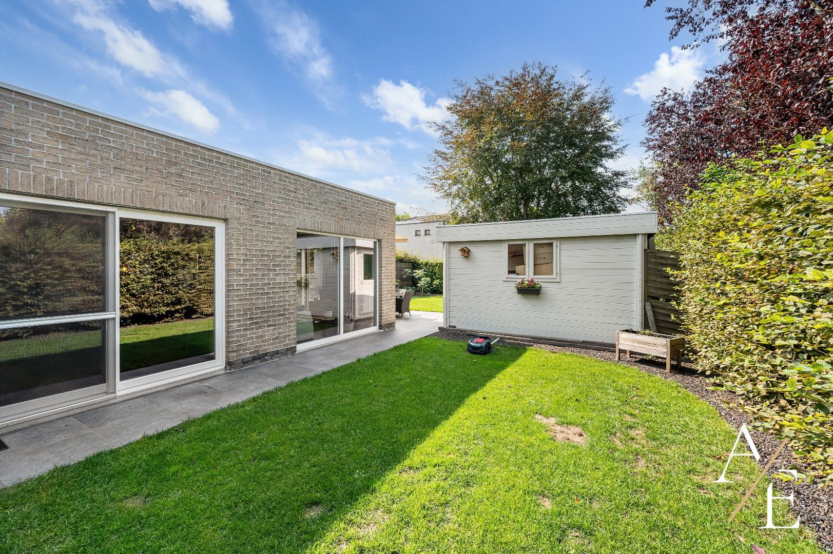 EEKLO - Zeer ruime instapklare halfopen woning (6slk. / 3 bdk.) met diverse mogelijkheden en mooie tuin foto 18