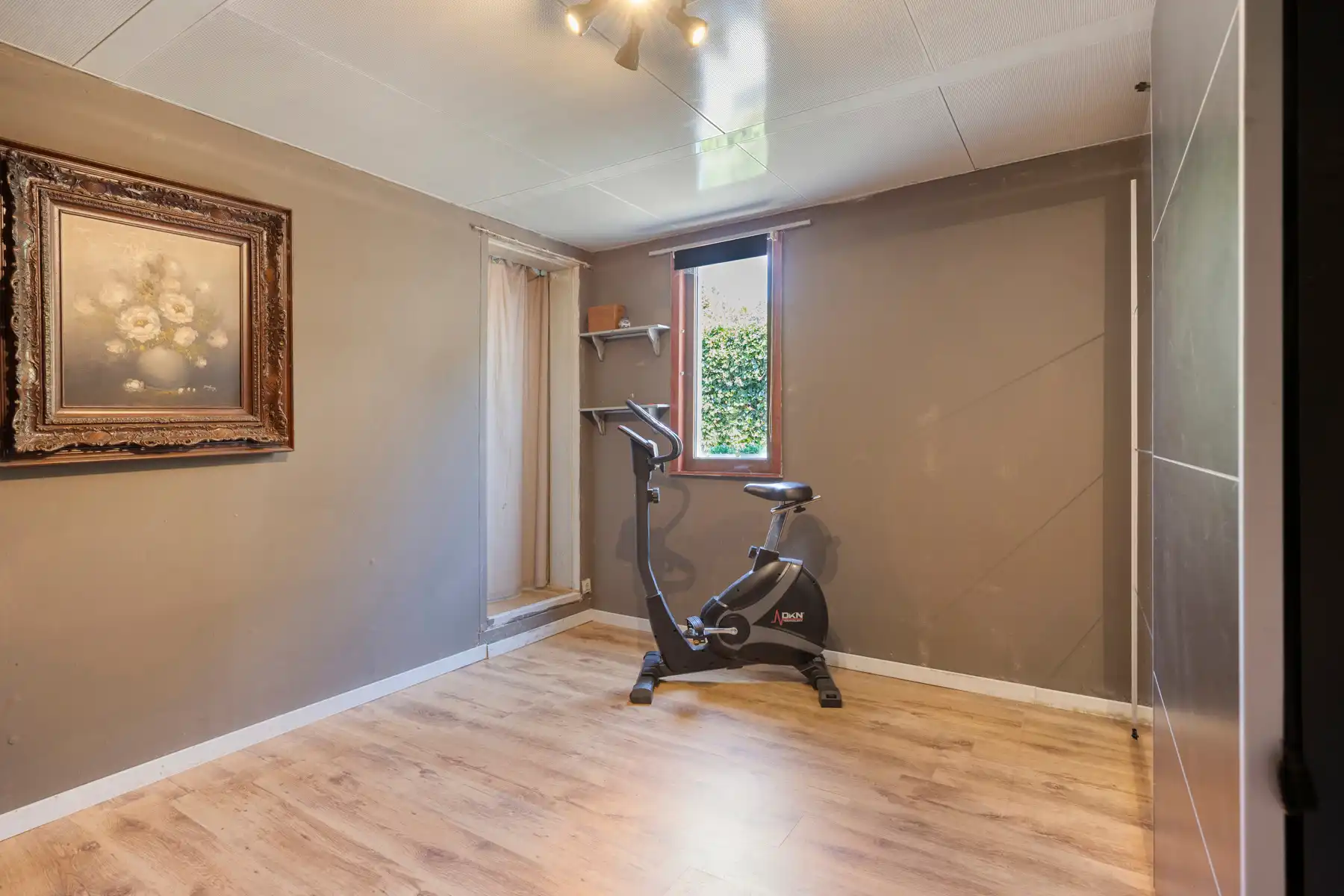 Veelzijdige halfopen bebouwing met woonstudio in de tuin foto 13
