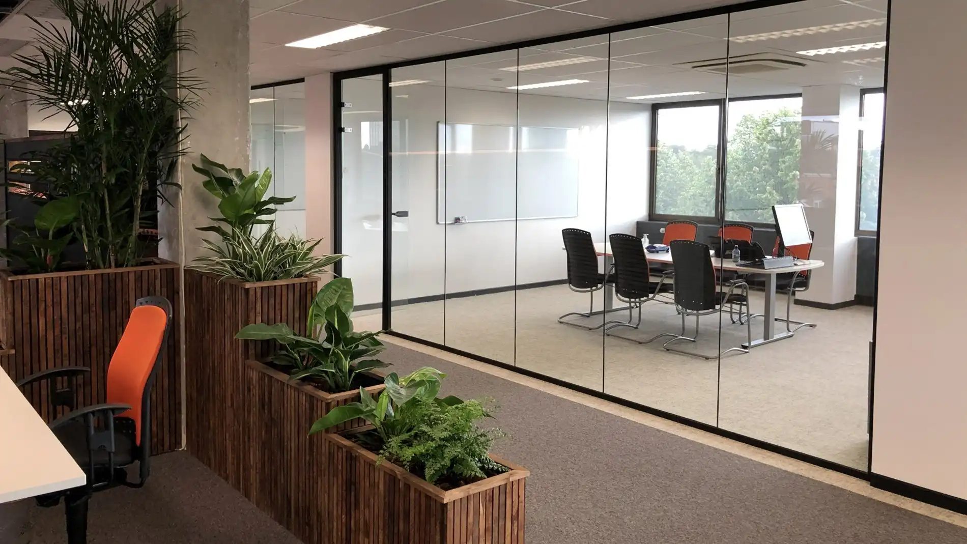Kantoorruimte te huur in Regent Building in Berchem foto 4