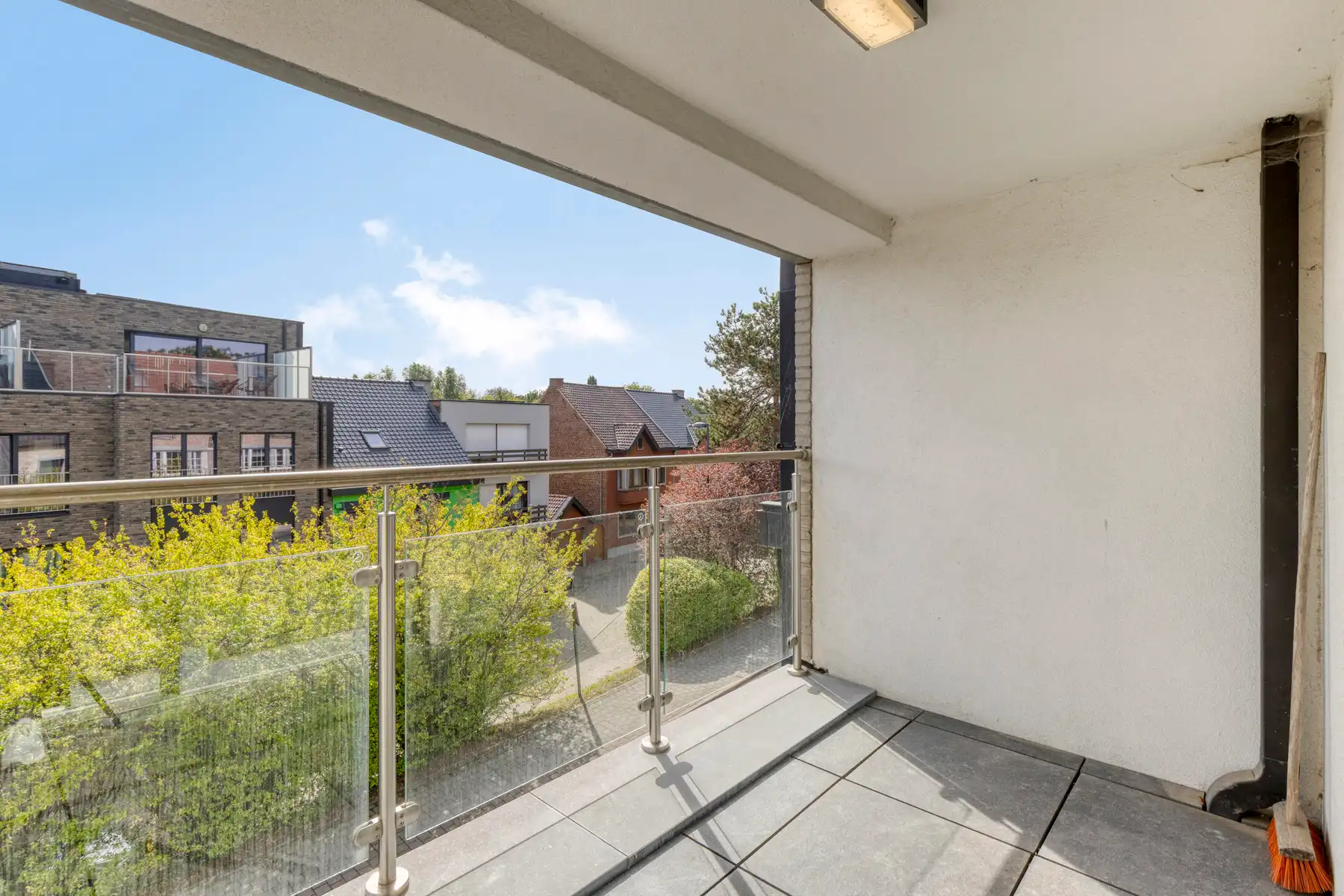 Instapklaar appartement met terras, 2 slpks en staanplaats  foto 16