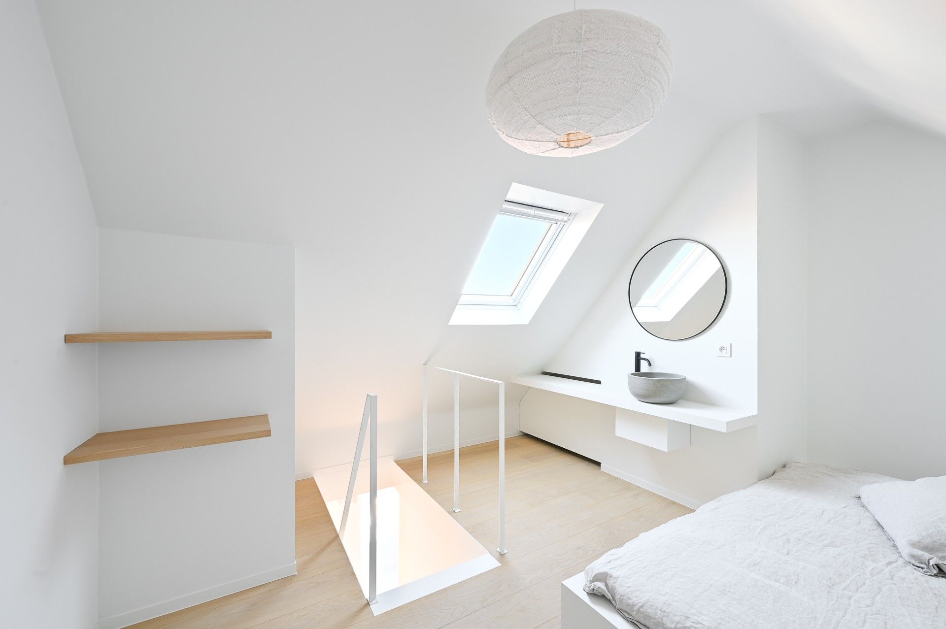 Gerenoveerde duplex met 3 slaapkamers en terras foto 16