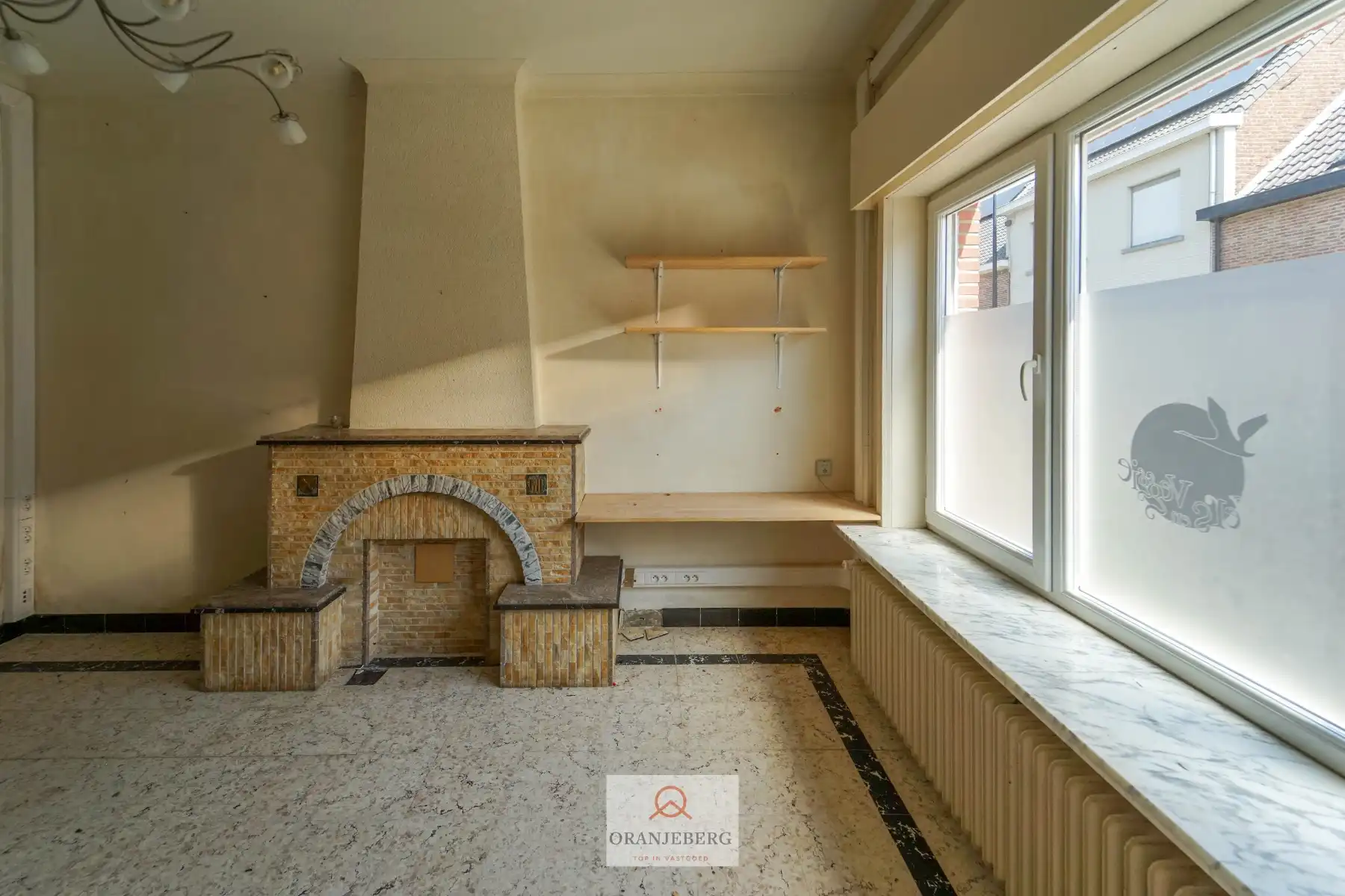 Ideaal te renoveren rijwoning + werkplaats + garage + tuin voor 591m² foto 4