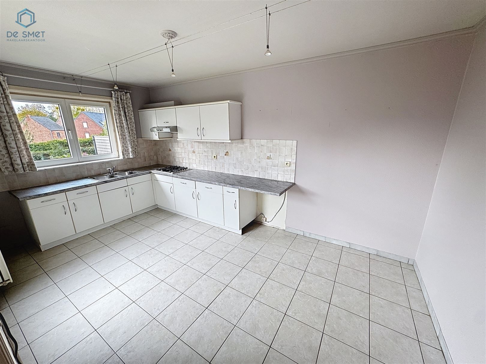 Ruime kangoeroewoning met 5 slaapkamers, 2 garages en tuin in rustige buurt van Brakel foto 6