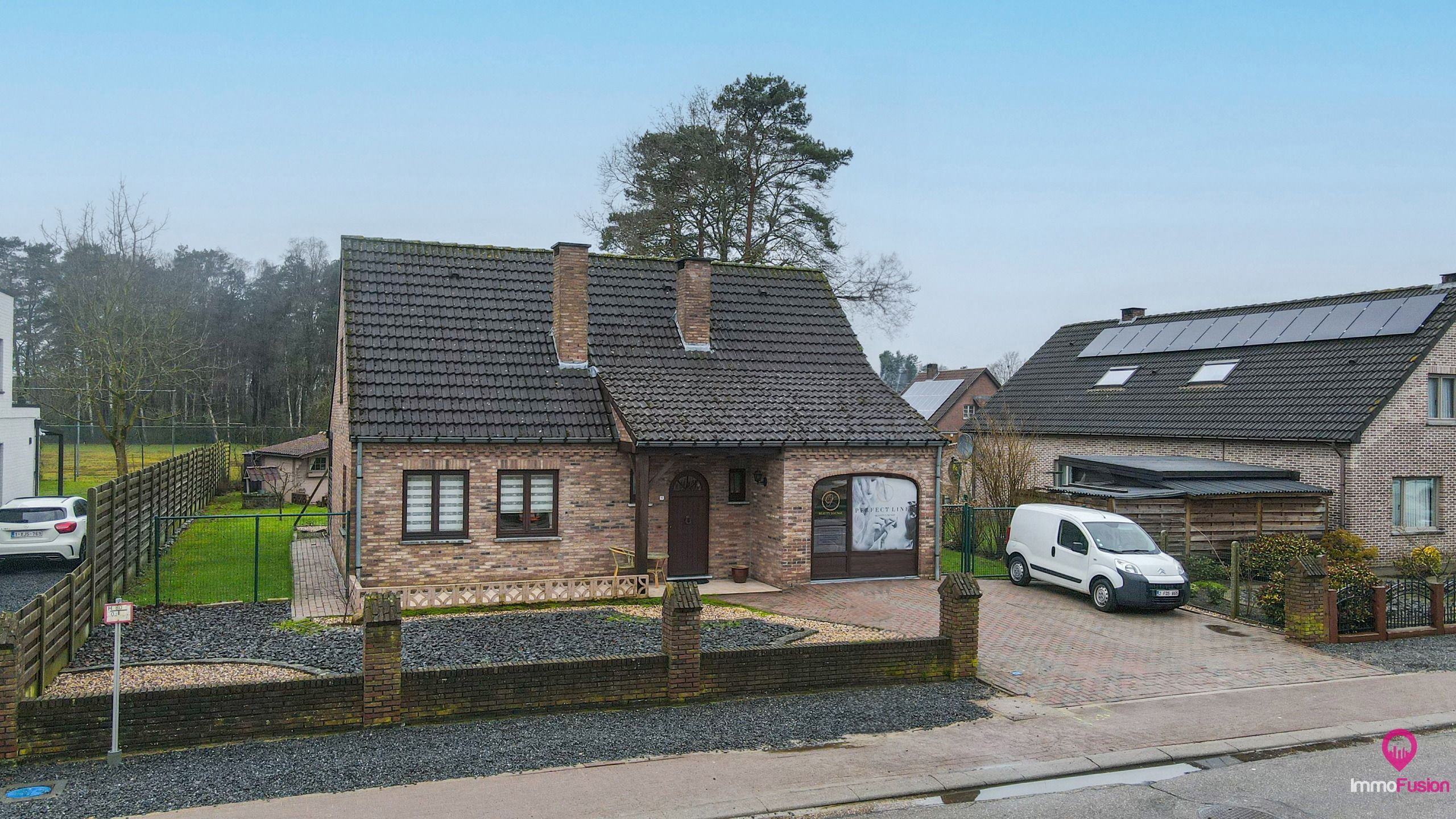 Gezellige woning met 3 slaapkamers en prachtige tuin! foto 46