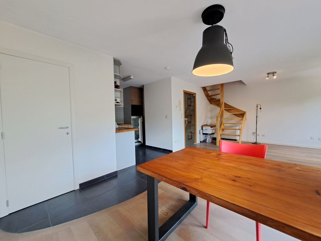 Gunstig gelegen duplex appartement te Genk foto 3