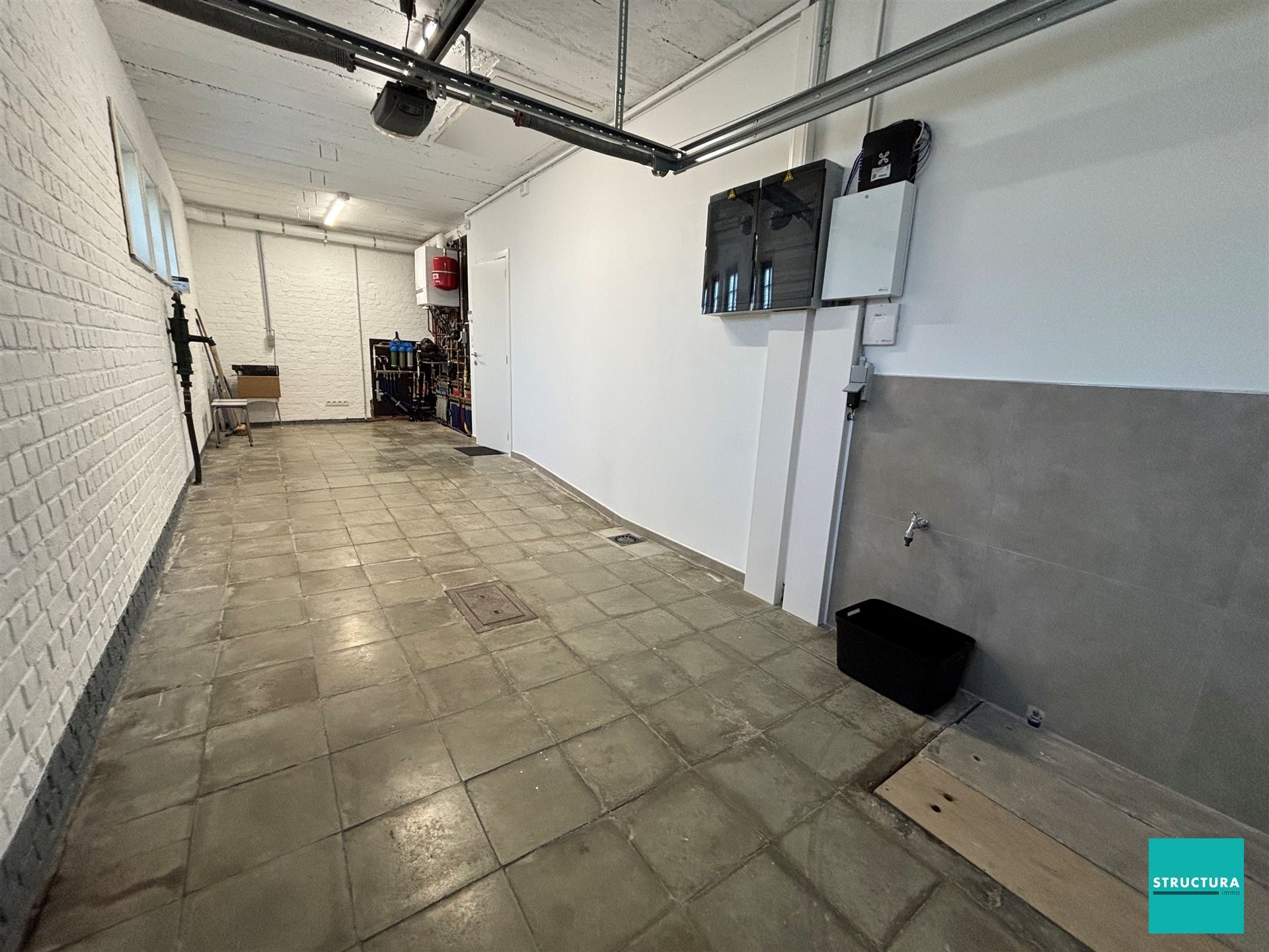 Volledig gerenoveerde woning gelegen op een rustige locatie foto 15