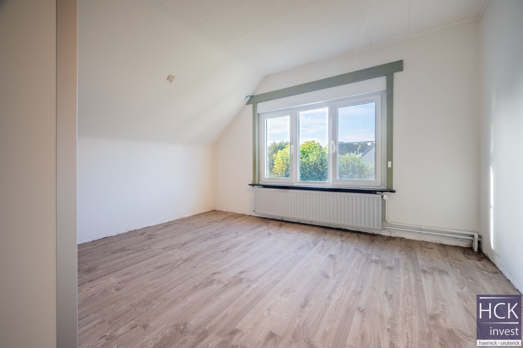 KRUISHOUTEM - Alleenstaande gezinswoning op 583 m², uitstekend gelegen! foto 17