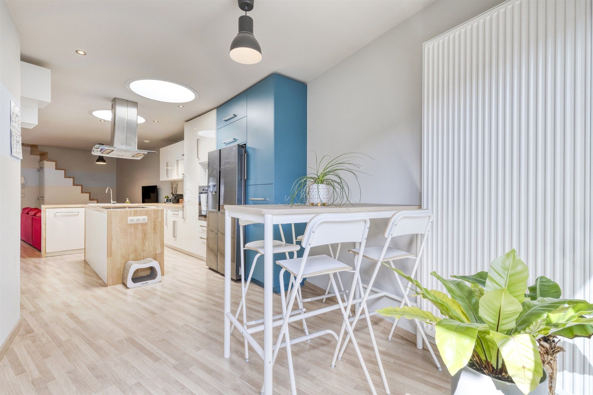Charmante, energiezuinige woning in hartje Wetteren! foto 4