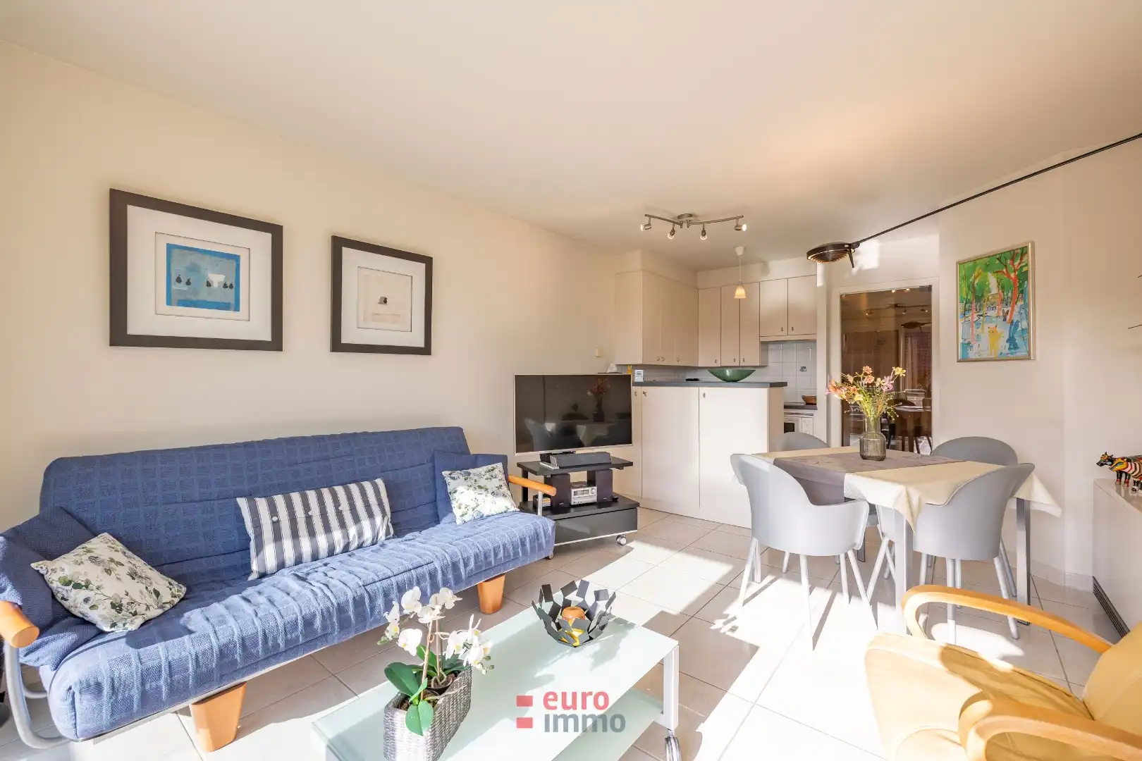 Zonovergoten appartement in Residentie Casino – hartje Nieuwpoort-Bad! foto 4