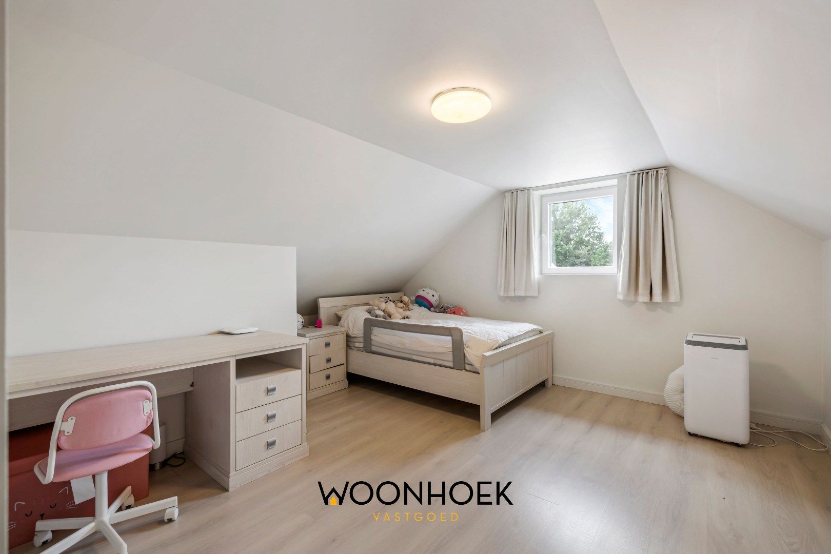 Villa met zwembad & magazijn is residentieel gelegen op 'Staakte' te Lokeren foto 15