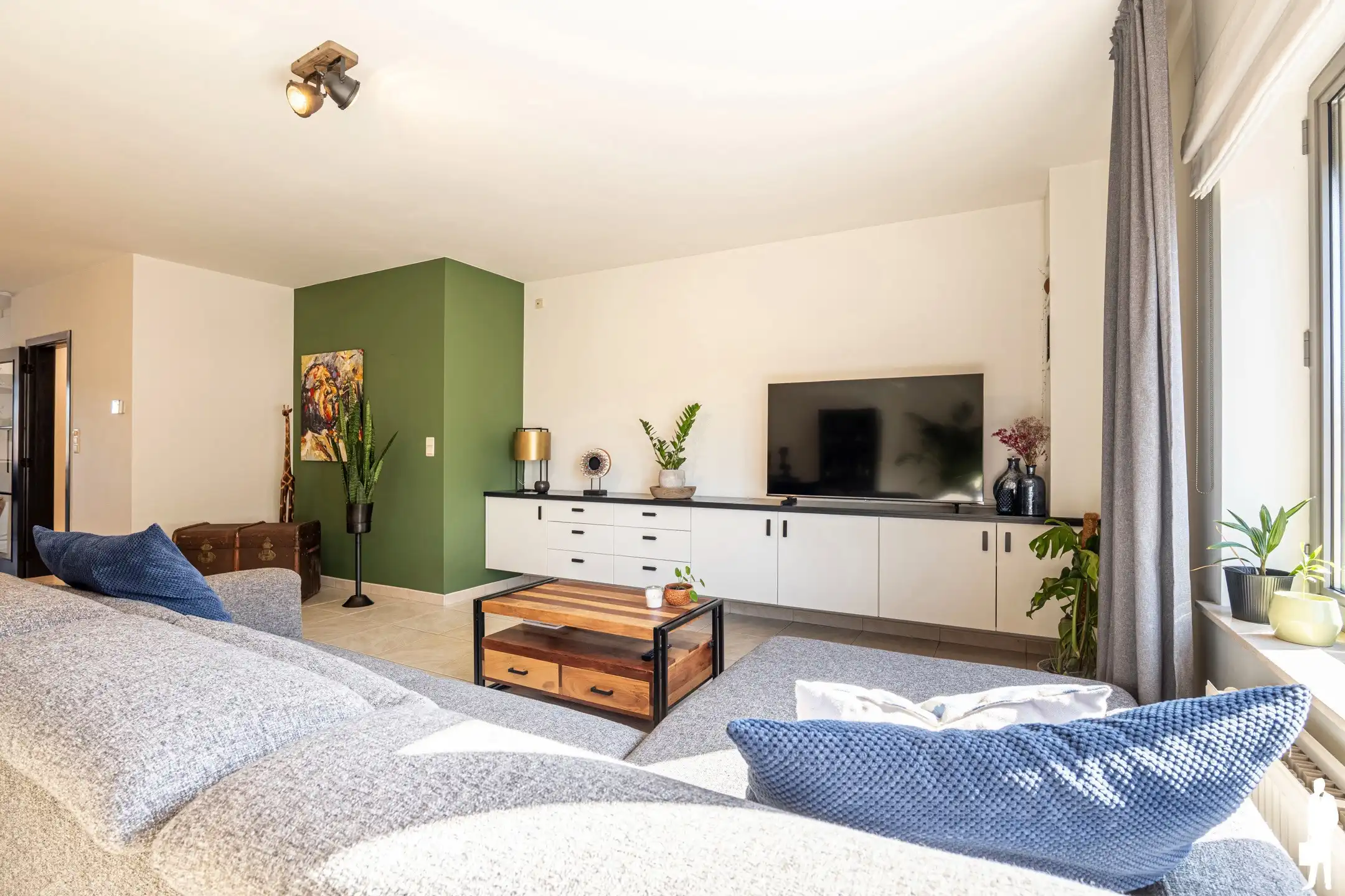 Uitstekend ruim appartement met 2 grote slaapkamers en terras foto 7
