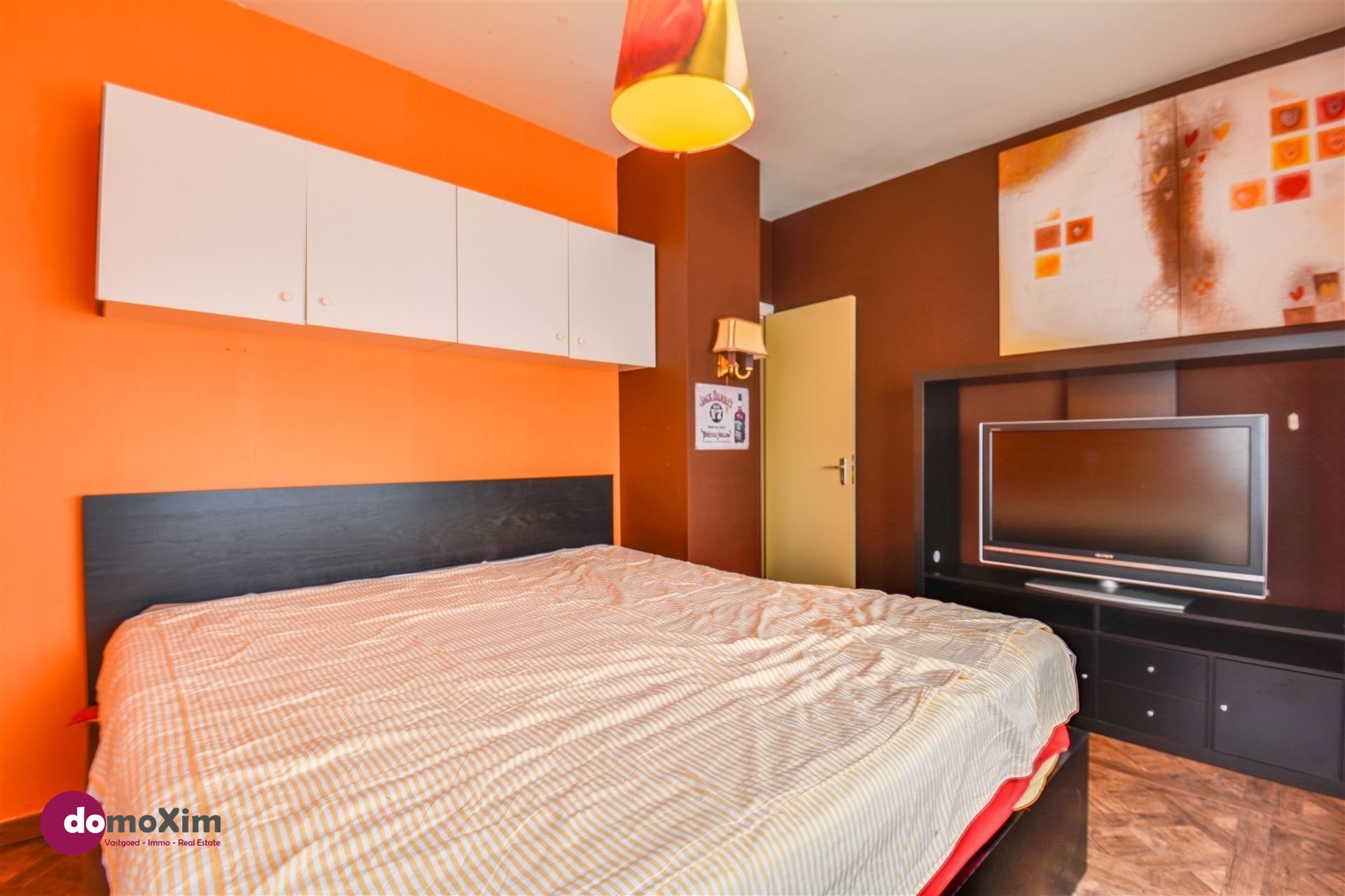 Ruime gezinswoning met centrale en rustige ligging in een residentiële villawijk foto 12
