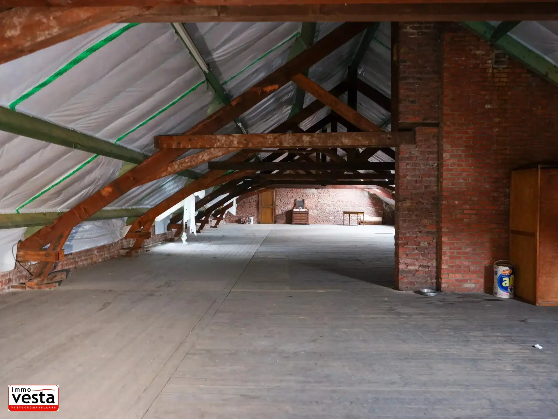 Voormalig klooster met projectpotentieel foto 28