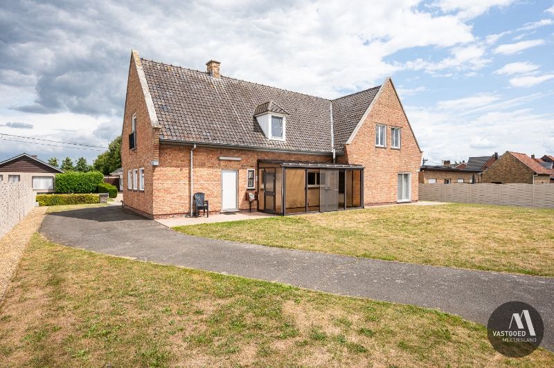 Authentiek renovatieproject boordevol potentieel op 2250m² foto 18