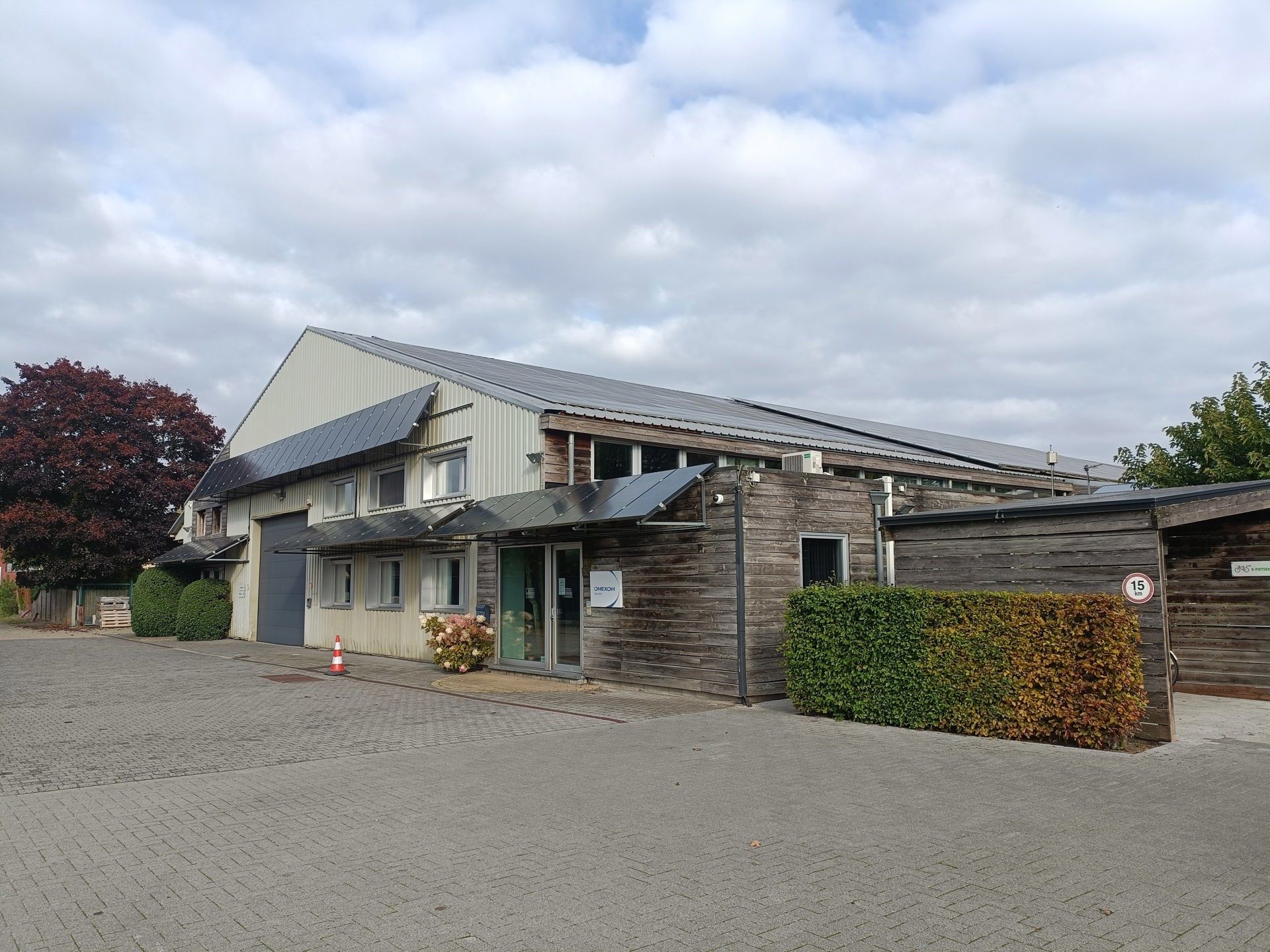 Gebouw voor gemengd gebruik te huur in Lille foto {{pictureIndex}}