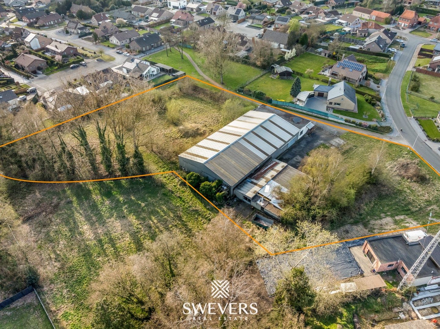 Groot sportgebouw met woonst op een perceel van 77a 60ca (of herverkaveling) foto 32