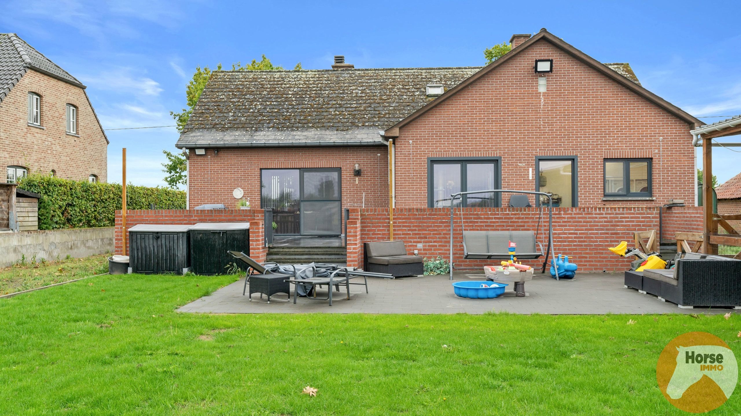 BILZEN-HOESELT - Gerenoveerde woning met paardenstal foto 24