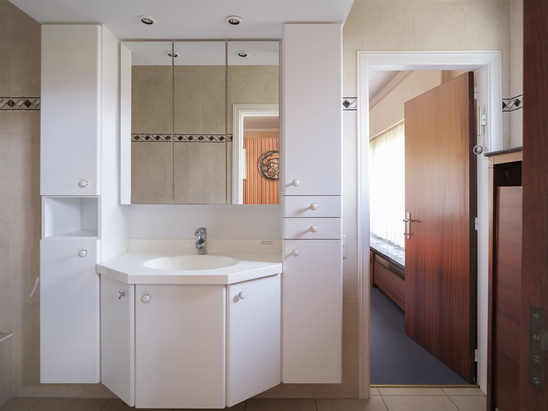Charmante woning met heel wat potentieel foto 14
