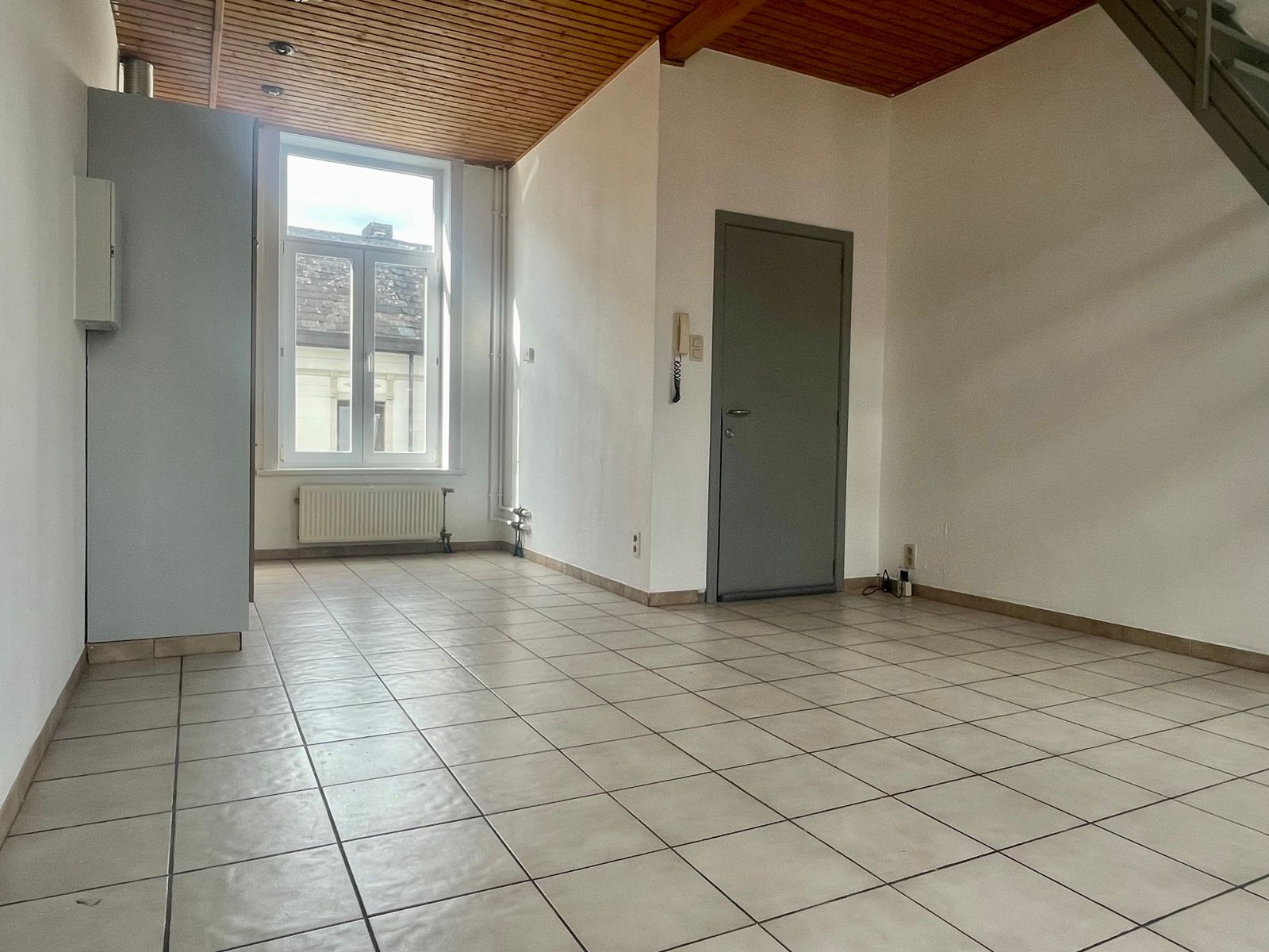 éénslaapkamerappartement in het centrum van Aalst! foto 3