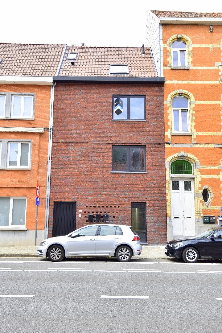 Nieuwbouwappartement met 1 slaapkamer en zonneterras te koop in Kortrijk-centrum foto 10