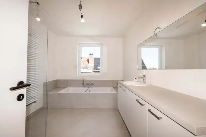 Prachtige nieuwbouwwoning met 3 slaapkamers TE KOOP in Sint-Eloois-Vijve! 🏡✨ foto 14