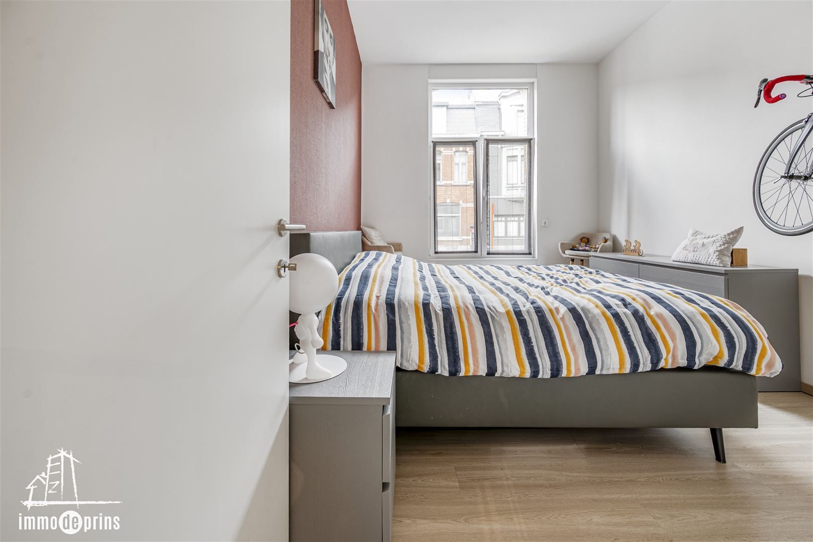 Gelijkvloers appartement met tuin foto 2