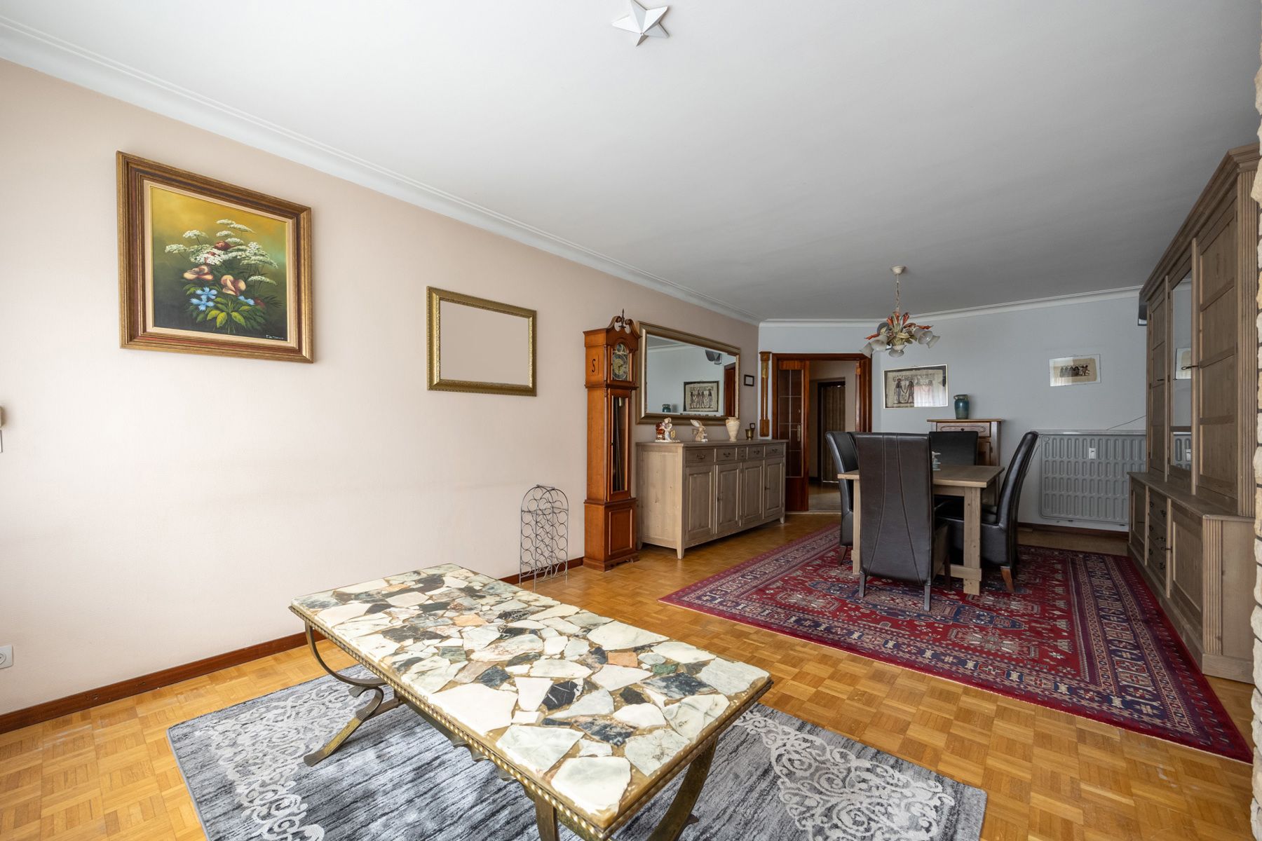 Uniek gelijkvloersappartement met 2 à 3 slpks en grote tuin foto 9