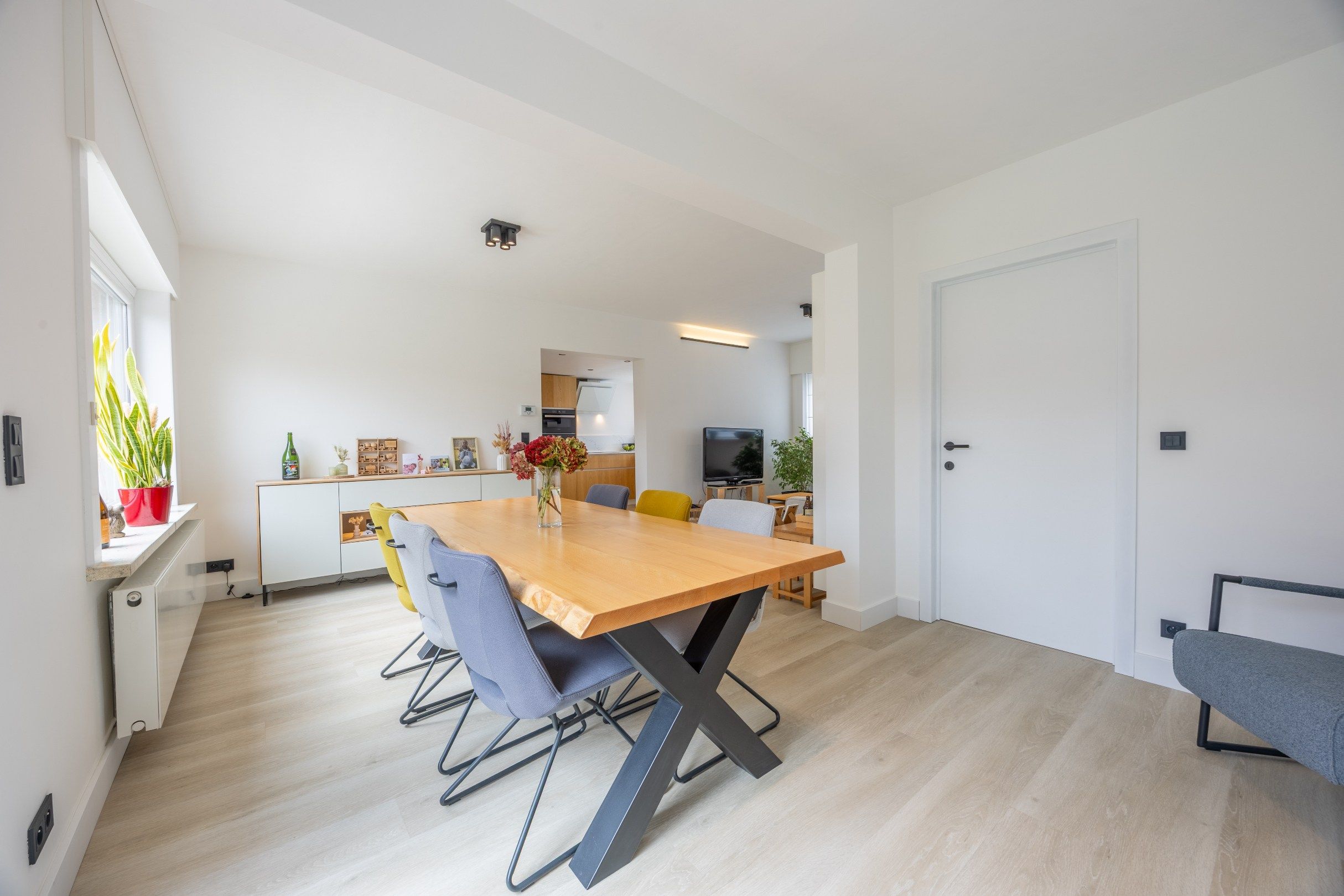 GERENOVEERDE WONING OP TOPLOCATIE!  foto 5