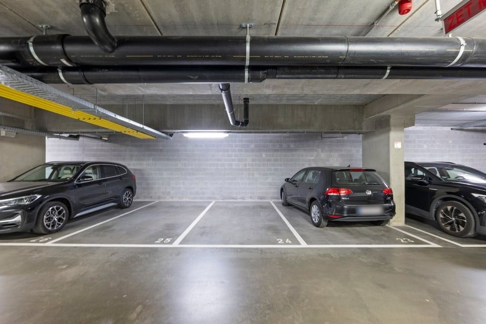 KNAP INSTAPKLAAR APPARTEMENT MET STAANPLAATS IN HET CENTRUM VAN HASSELT foto 25