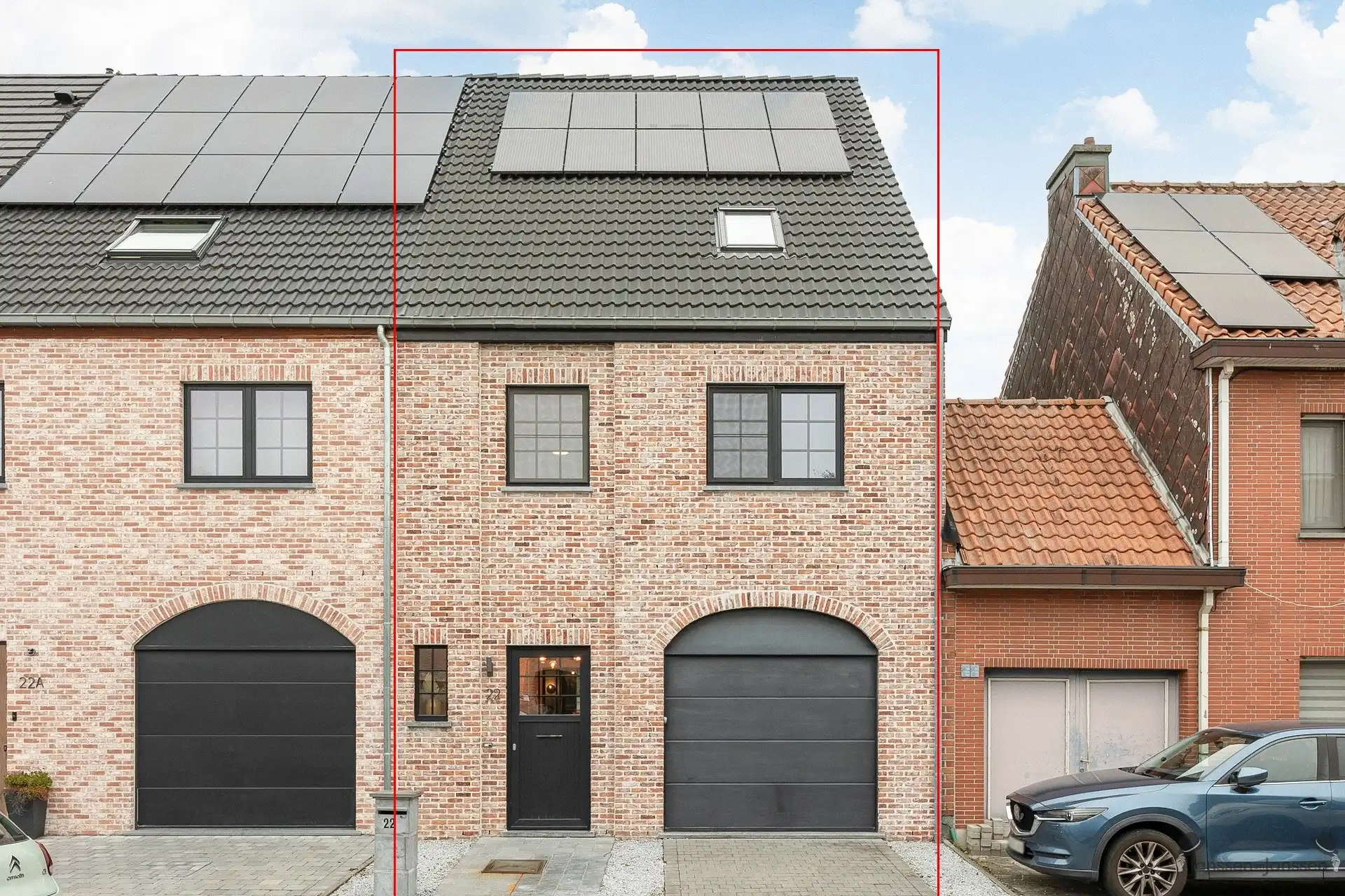 Mooi afgewerkte en ruime energiezuinige woning  foto {{pictureIndex}}