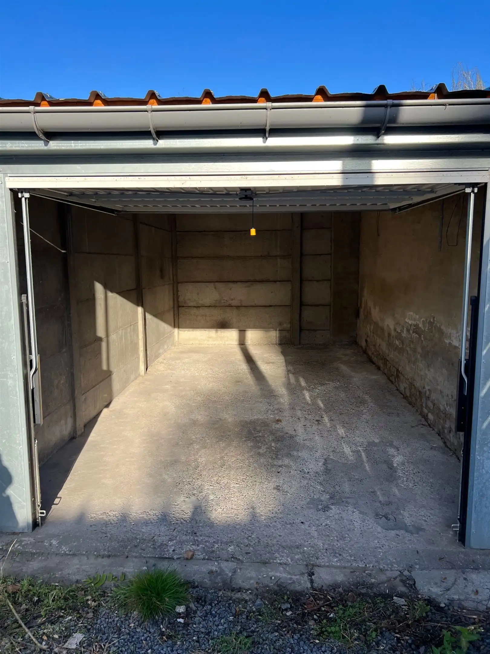 Bovengrondse garagebox foto 2