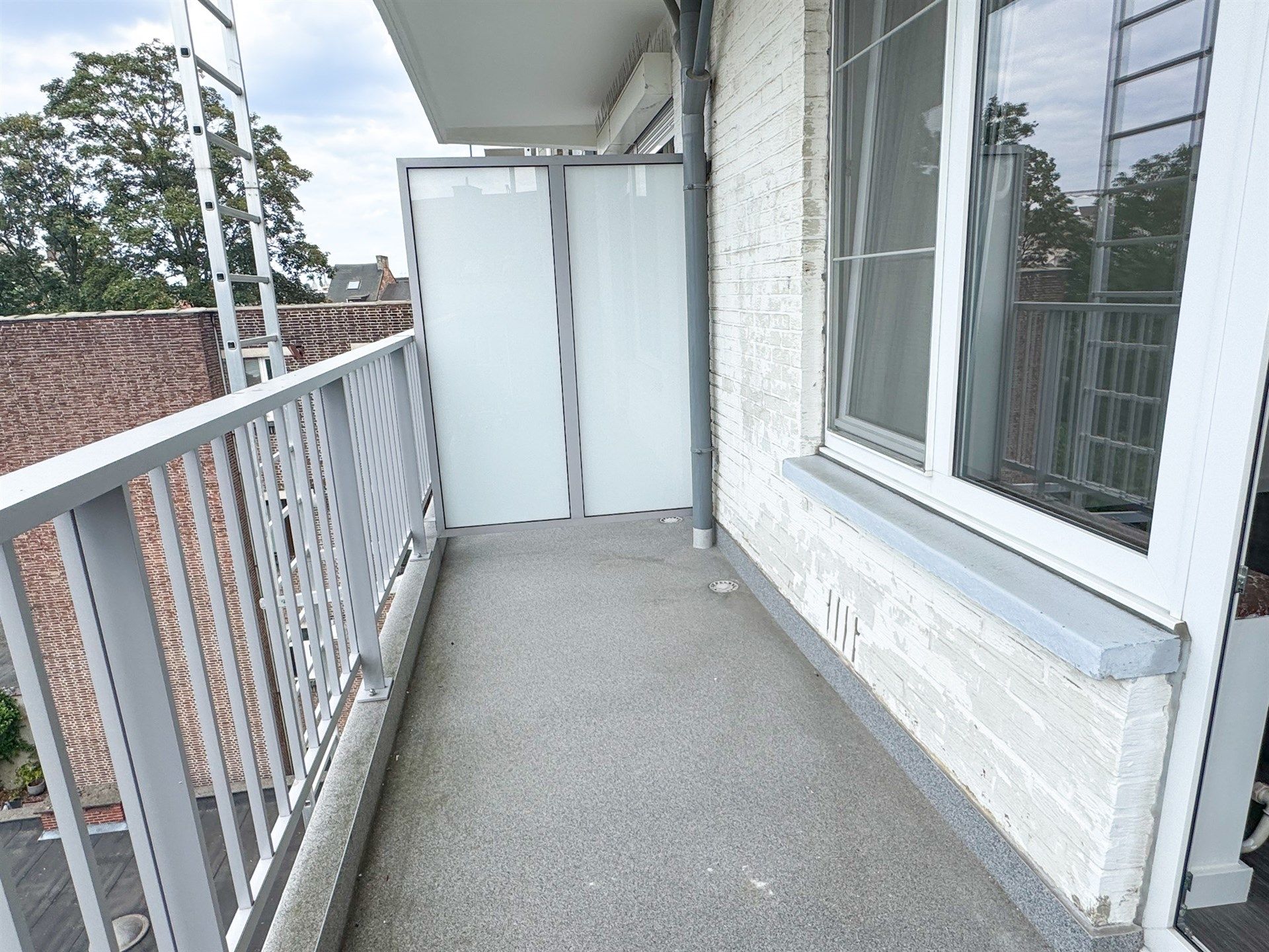 Ruim appartement met 3 slaapkamers en terras! foto 7