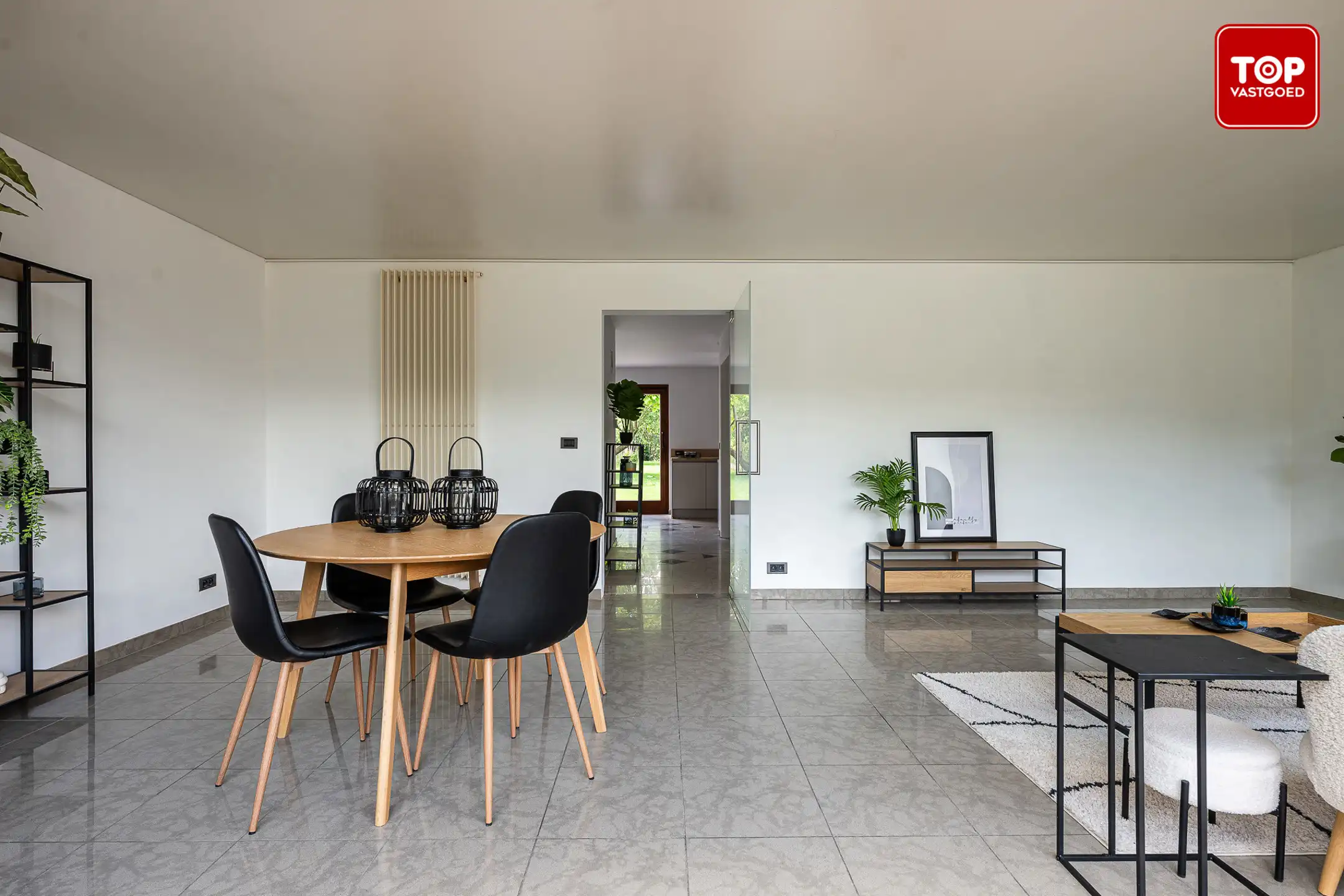 Gerenoveerde gezinswoning met garage en ruime tuin  foto 12