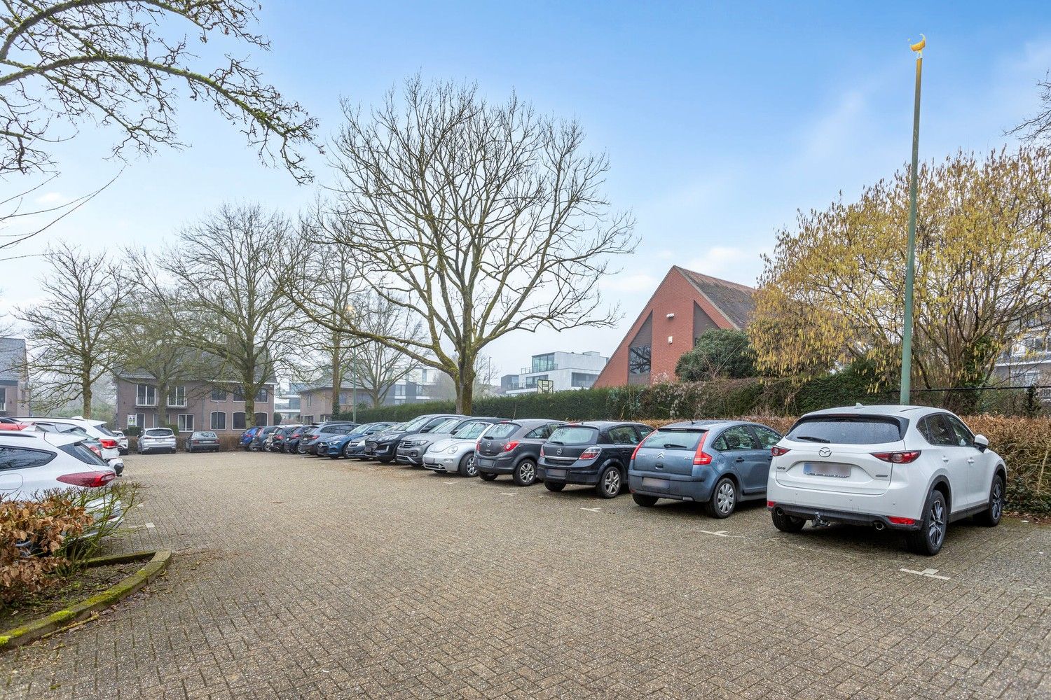 Unieke vrijstaande woning met twee woonentiteiten in het centrum van Bilzen-Hoeselt foto 28