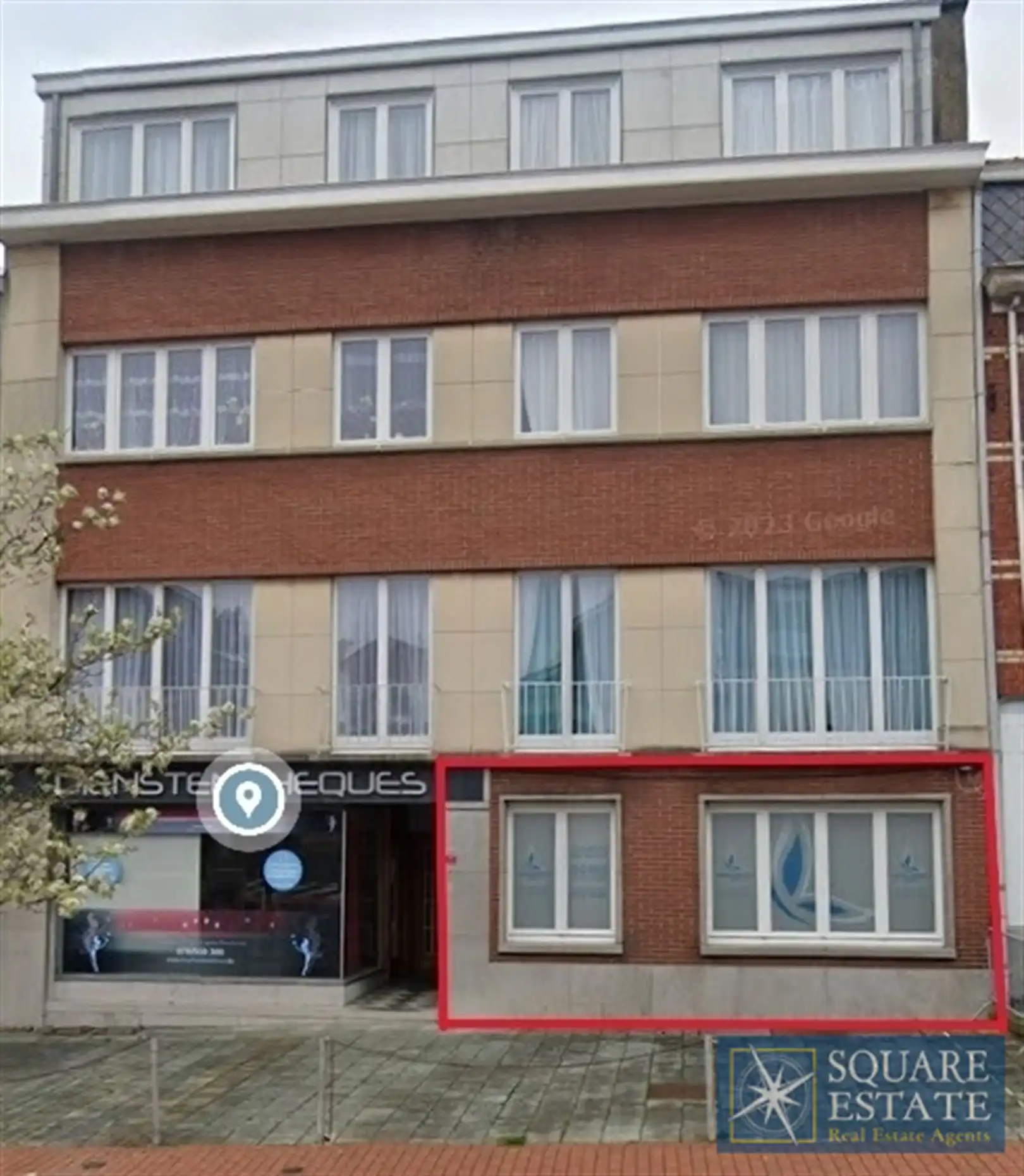 Schitterende begane grond gelegen op het Limburgse Stirum foto {{pictureIndex}}