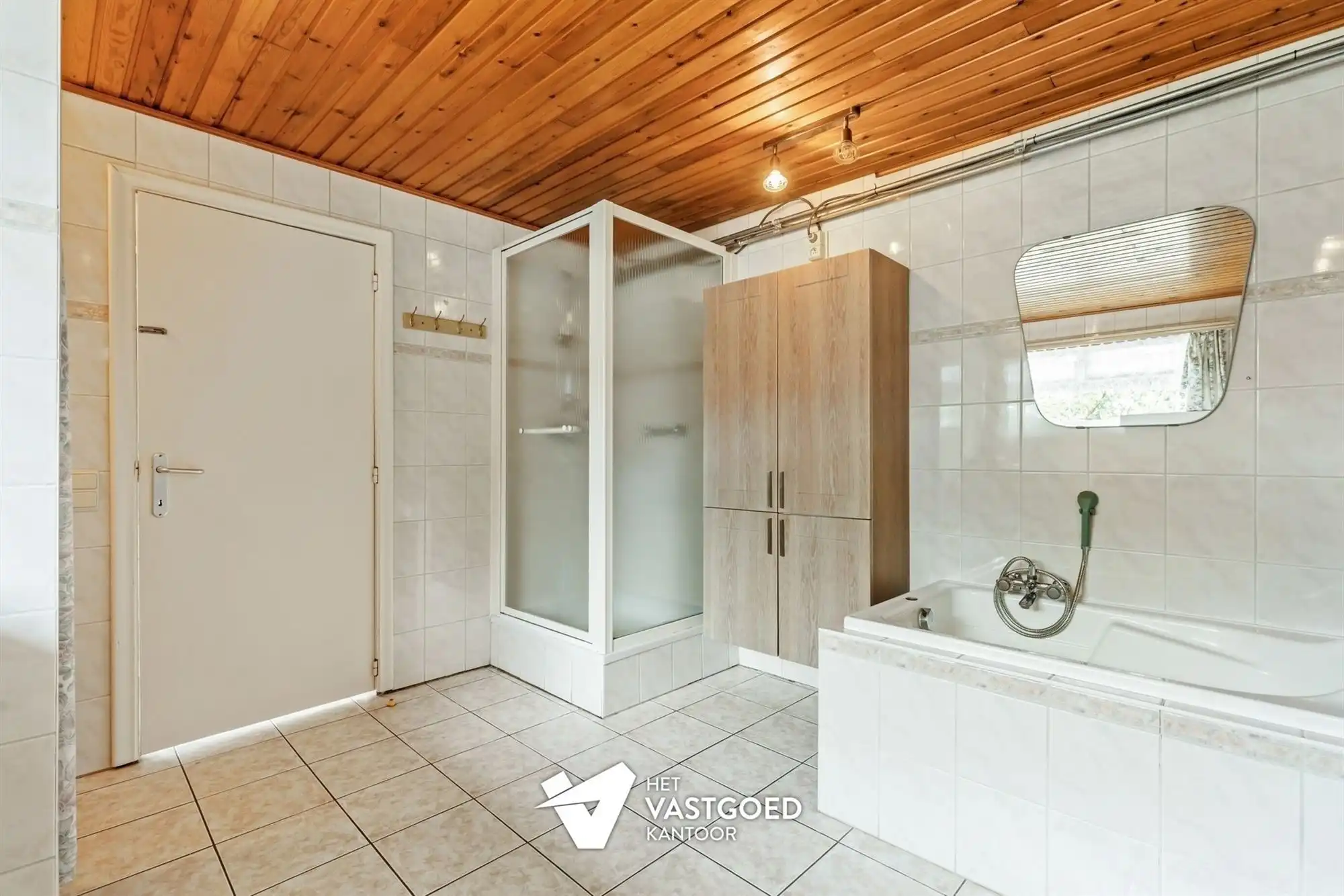 PERFECT ONDERHOUDEN WONING OP PRACHTIG PERCEEL NABIJ KEIHEUVEL foto 18