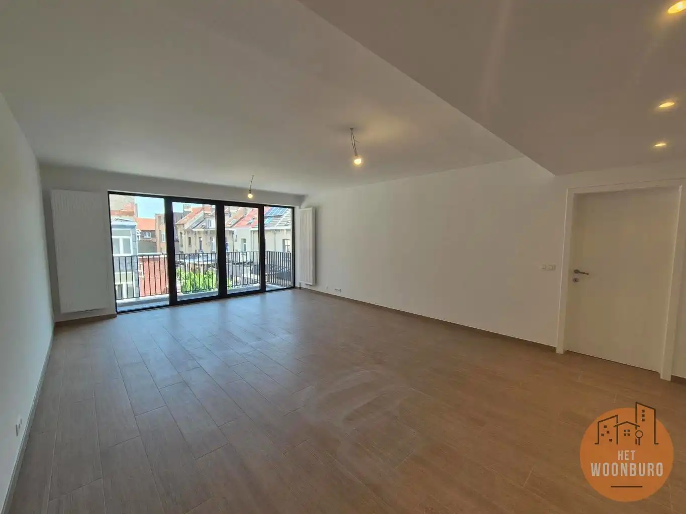 Nieuwbouw appartement met 3 slpks, terras, kelder foto 3