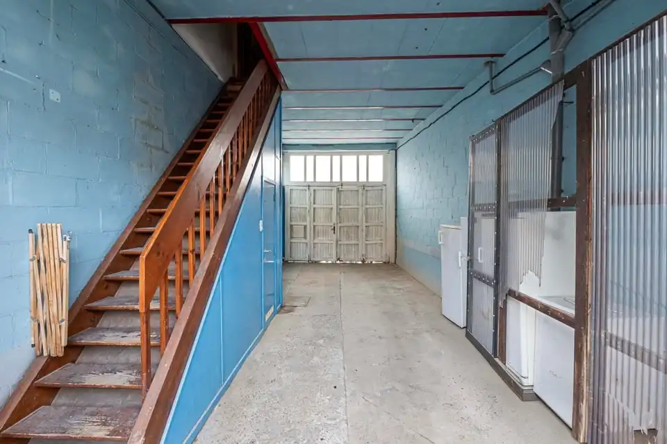 Ruime renovatiewoning met veel potentieel foto 25