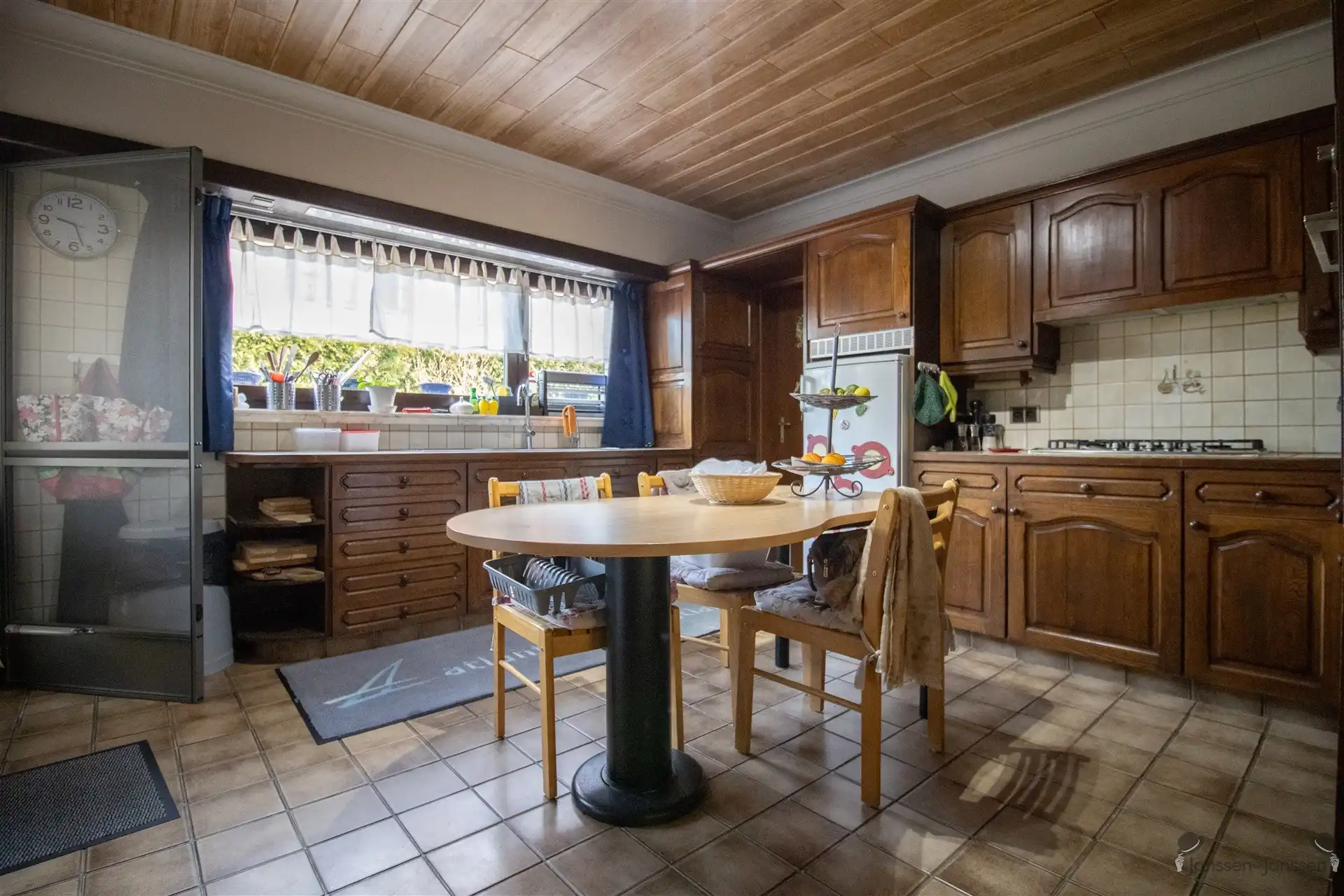 Rustig gelegen gelijkvloerse woning met 3 slaapkamers op 973 m² foto 5