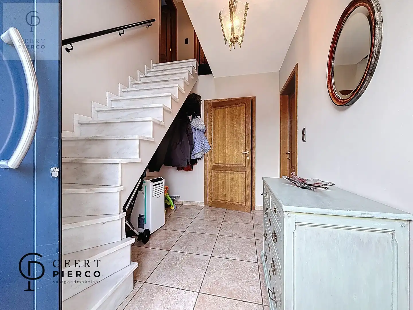 Knappe villa op 22are 93ca foto 3