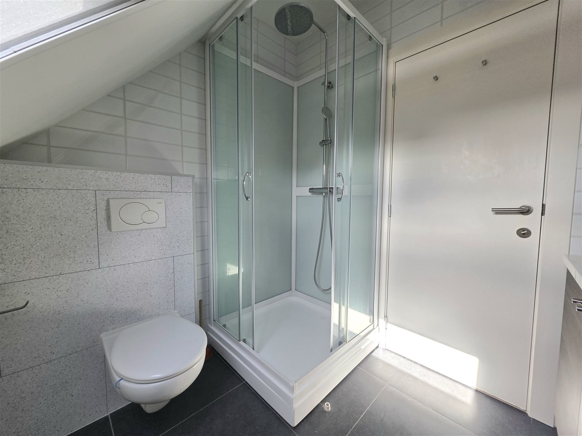 Instapklare duplex, 110 m2 met 2 slaapk, dakterras en garage foto 18